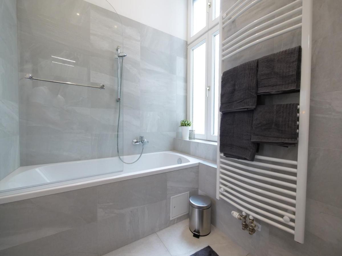 וינה Stylish City Center Apartment מראה חיצוני תמונה