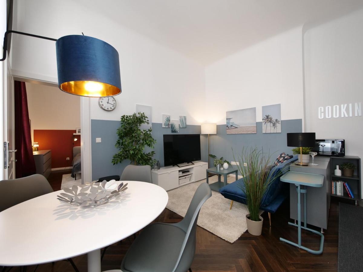 וינה Stylish City Center Apartment מראה חיצוני תמונה