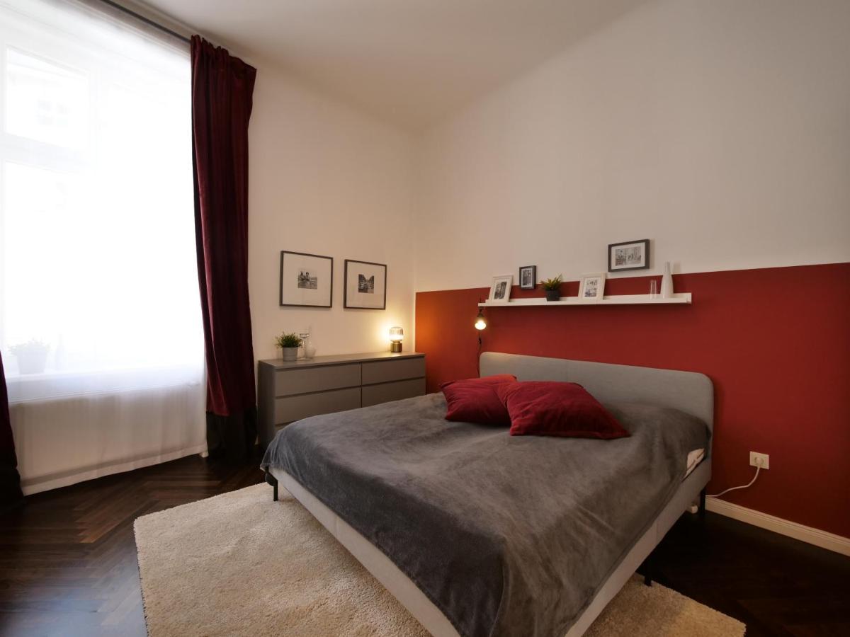 וינה Stylish City Center Apartment מראה חיצוני תמונה